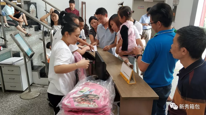 1529137135586049.png blob.png